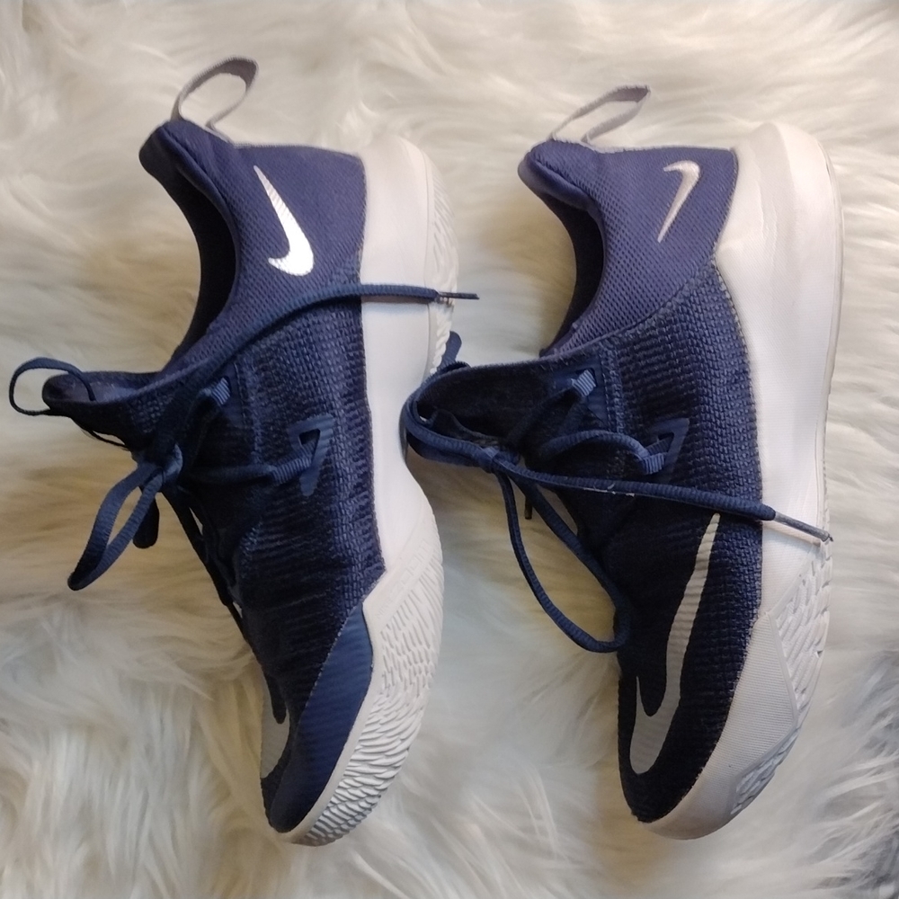 Nike Zoom athletic sneakers sz 5 1/2